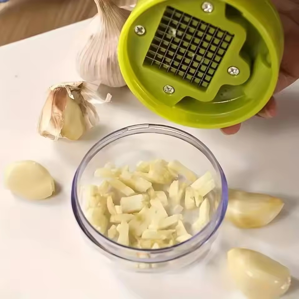 Alat Pemotong Bawang Putih Man - Manual Garlic Press ulasan dan harga